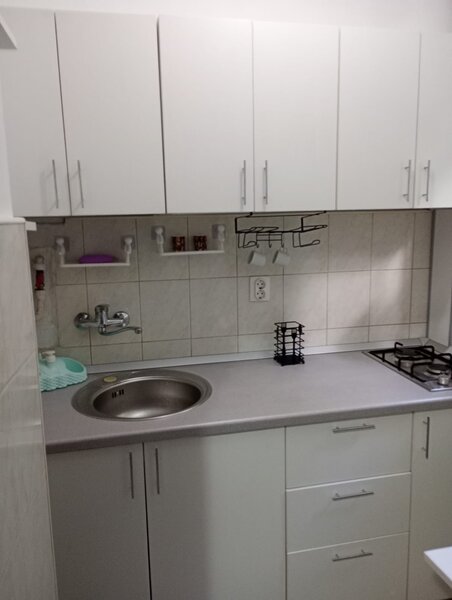 Drumul Taberei Plaza inchiriere gars. cf. 2 semidec. 1/10 mobilat/utilat.